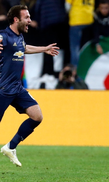 Man United score 2 late goals to win 2-1 at Juventus